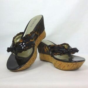 Guess Shoes Black Tan Animal Print Patent Comfy Cork Wedge Thong Sandal Size 6.5